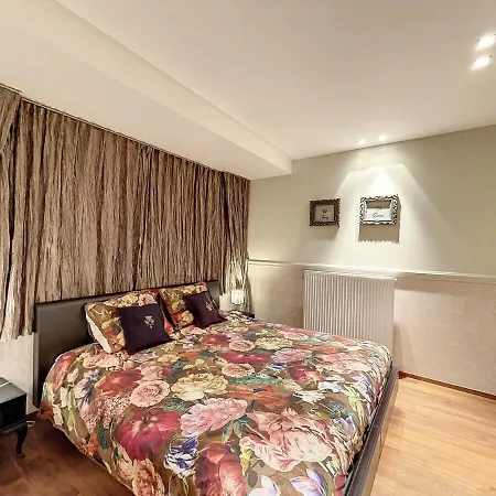 Long With Sauna And Garage Apartment