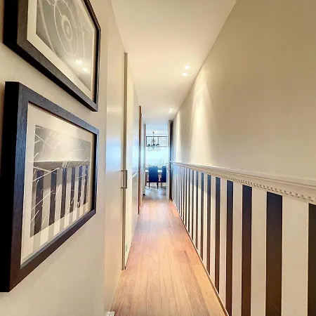 Long With Sauna And Garage *