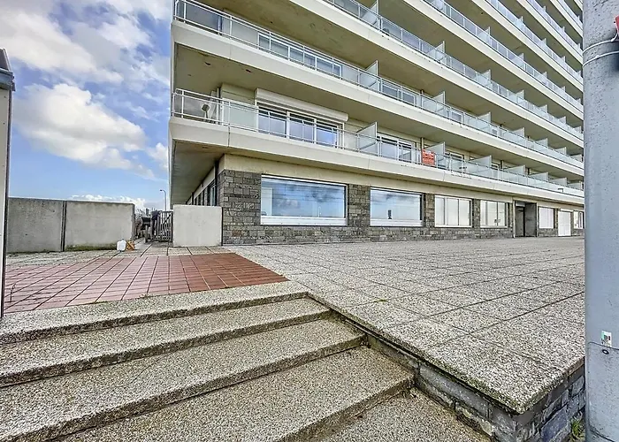 Long With Sauna And Garage Apartment